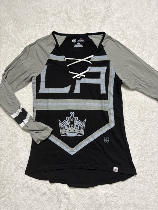 Majestic Tops - Majestic Los Angeles Kings Lace-Up Long Sleeve Top - Black & Gray